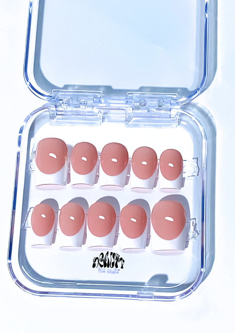 nude french